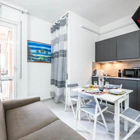 La Suite Di Tommy Con Parcheggio Privato Florença Exterior foto