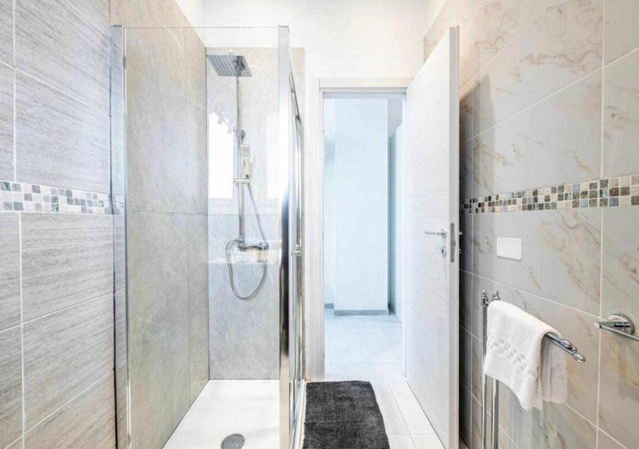 La Suite Di Tommy Con Parcheggio Privato Florença Exterior foto
